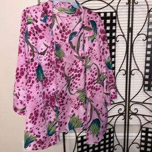 Women’s shirt w/ tank top